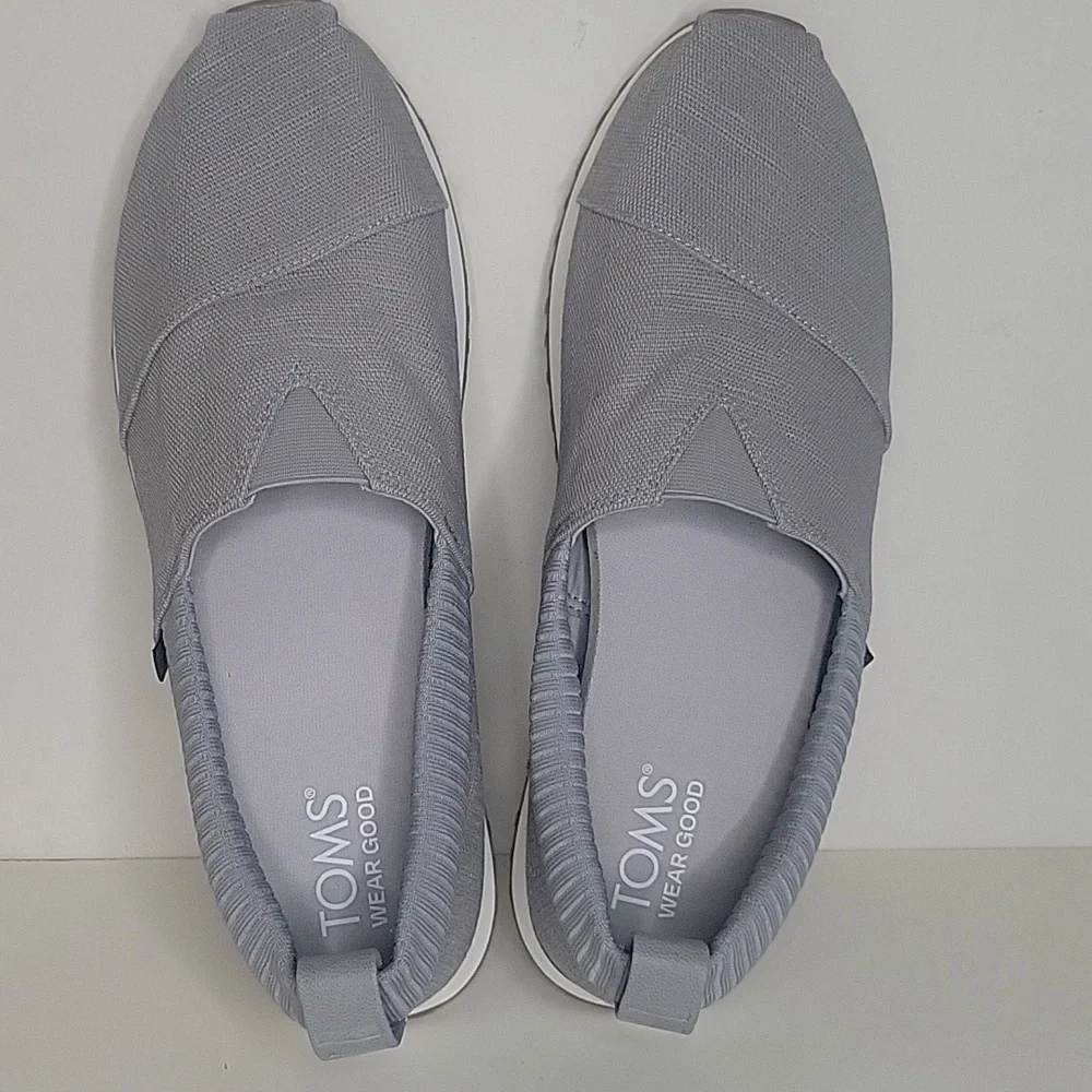 TOMS Men's Light Grey Slip-On Casual Shoes, Size 11